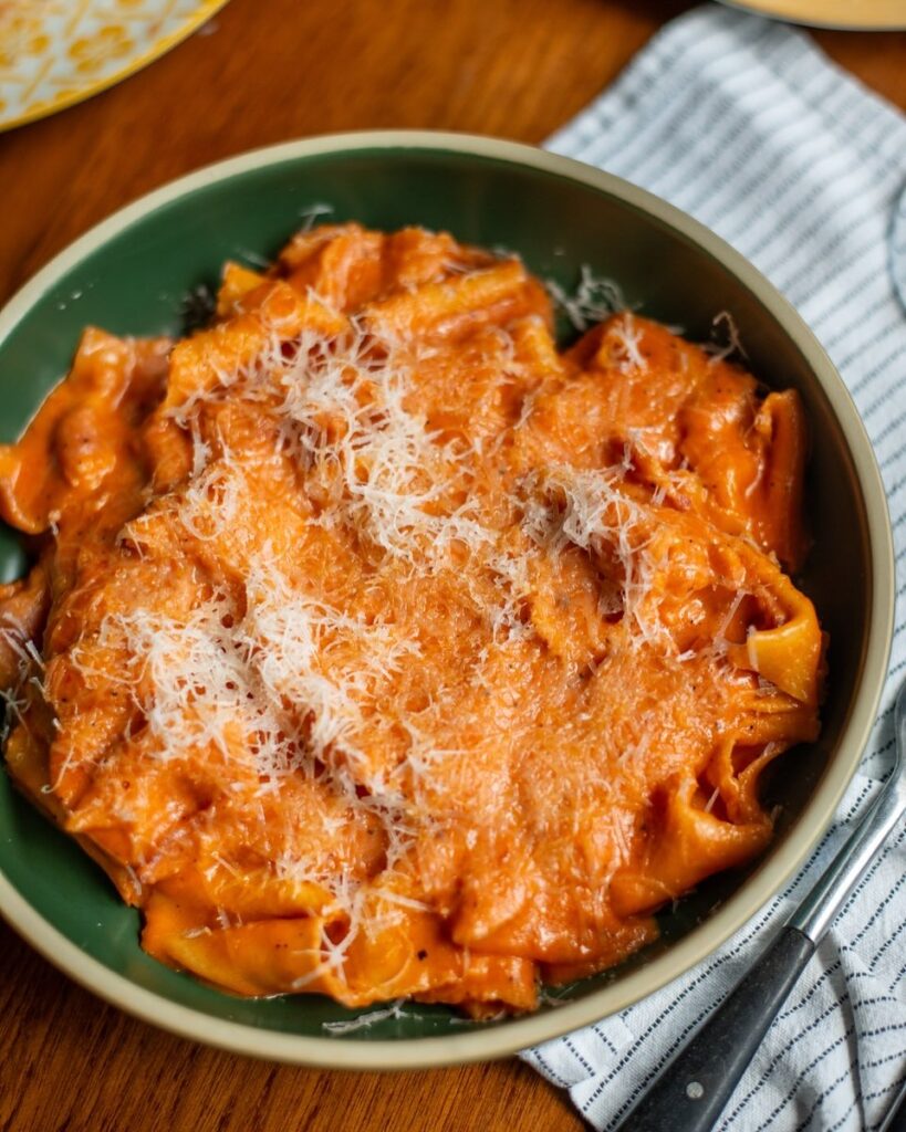 Pappardelle Rosa in Gigi Asoke